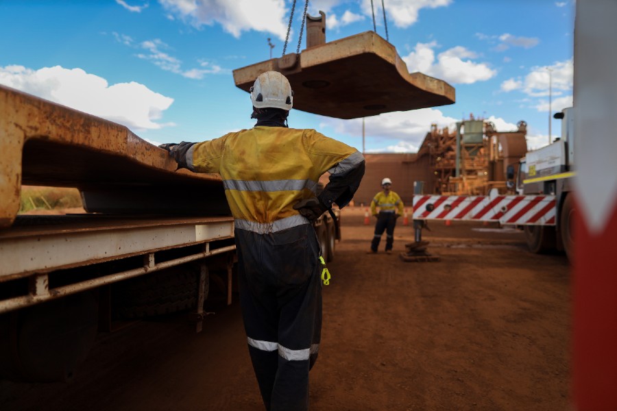whats happens when you ignore a safework improvement notice
